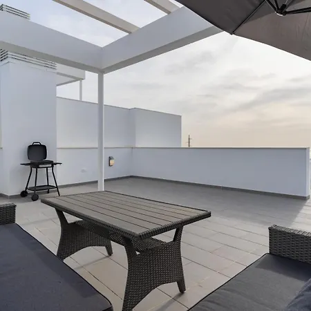 Guestready - Seaview Terrace In * Малага